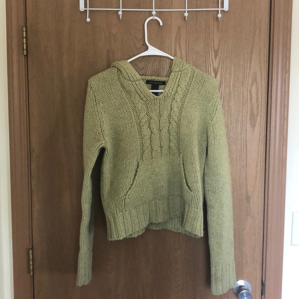 Green Hooded Knit Sweater☺️